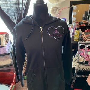 Rock &Roll hall of fame pull over